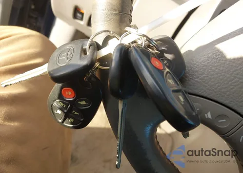 2004 Toyota Sienna Xle из США, поврежденный, VIN 5TDBA22C34S023297